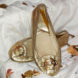 Michael Michael Kors gold flats